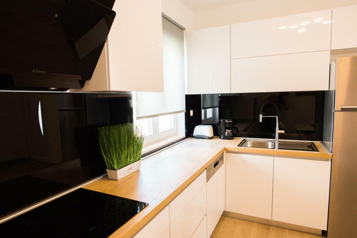 Apartments Cambio Каштела Екстер'єр фото