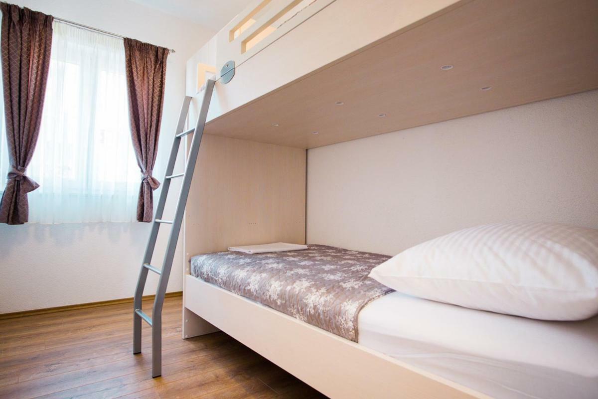 Apartments Cambio Каштела Екстер'єр фото