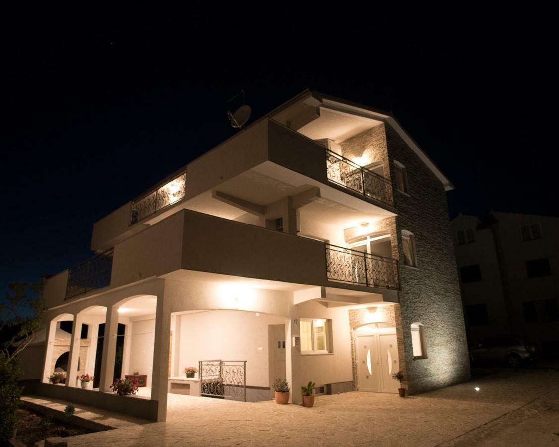 Apartments Cambio Каштела Екстер'єр фото